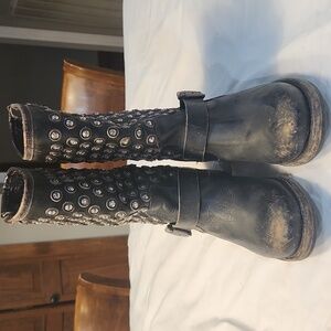 Frye Jenna Disk Midcalf Boots